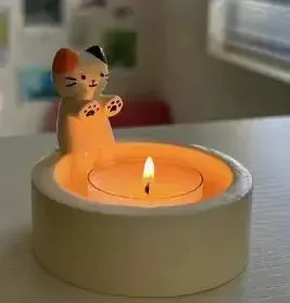 Kitten Paws Tea-Light Candle Holder