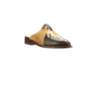 Patti Wingtip :: Natural   Black